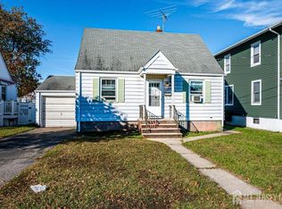 194 Grove Ave, Woodbridge, NJ 07095