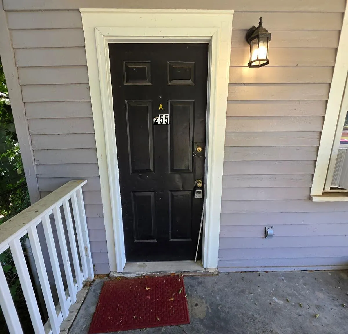 2 bed, 1.0 bath, $1,000 — Photo 1
