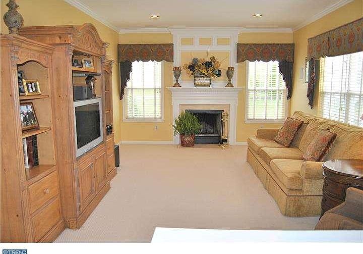 2nd image of 126 Raven Hollow Dr