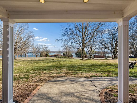 4th image of 1234 Windsor Dr