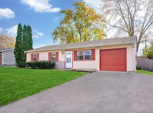 213 Rockhurst Rd, Bolingbrook, IL 60440