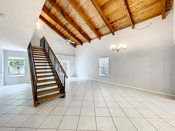 4th image of 2522 Ella Street