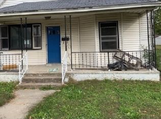 2004 N 17th St, Springfield, IL 62702