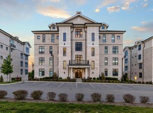 1024 Club View Dr #D101, Gallatin, TN 37066