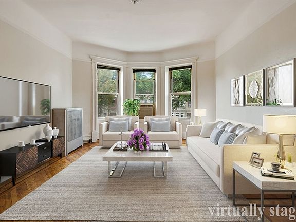 3rd image of 162 Lefferts Ave