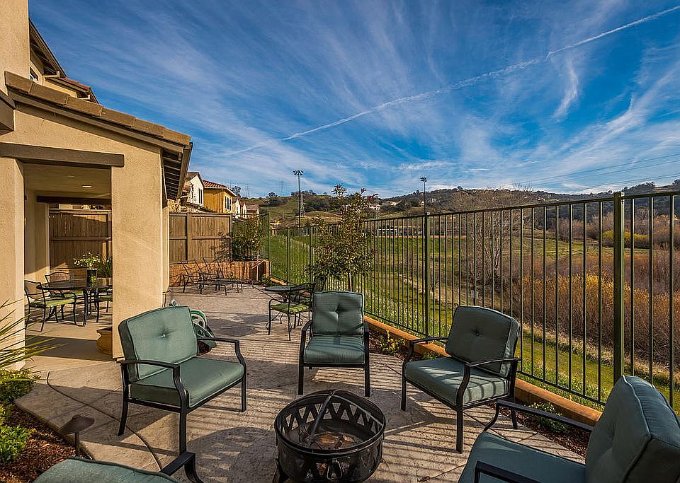 1st image of 7536 Pesaro Dr