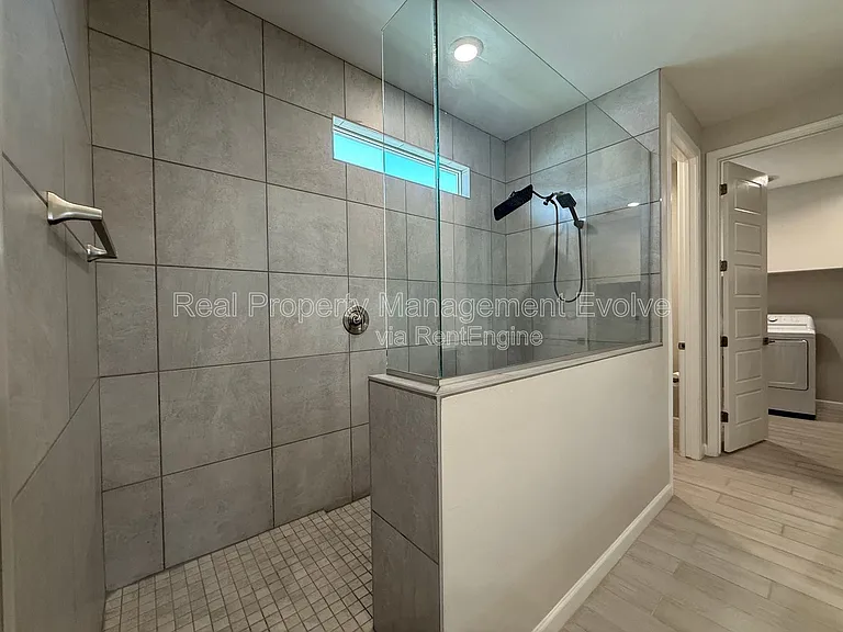 5118 E Anderson Dr — Photo 17