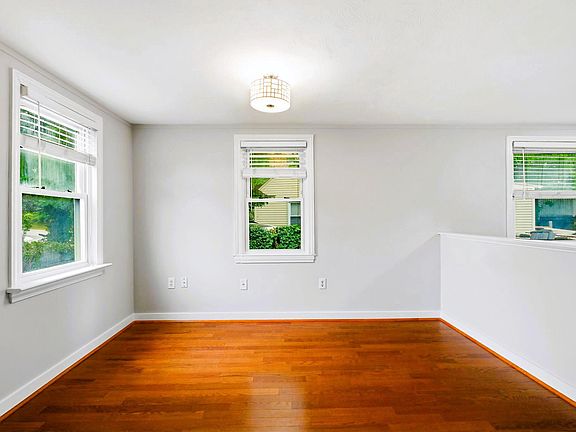 4th image of 703 Gail Ave