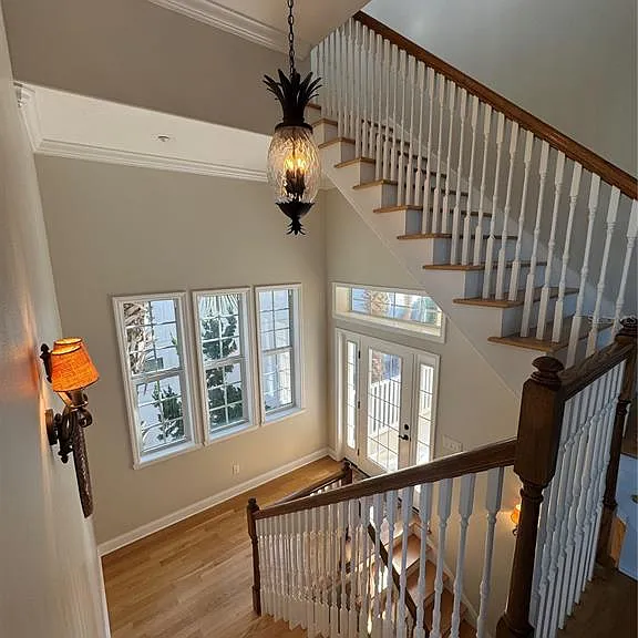 323 Ocean Crest Dr — Photo 5