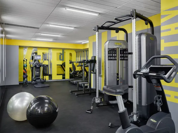 200 East 62nd Street image 7 of 11