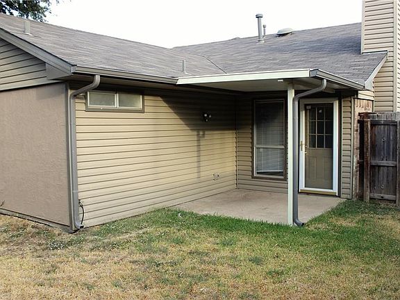2nd image of 2535 Beverly Hills Ln