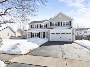 104 Country Ct, Bolingbrook, IL 60440