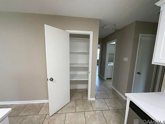 5th image of 3317 Myrtle Grove Dr