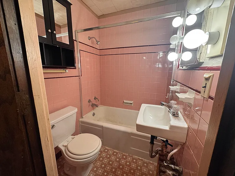 216 W Main St #1 — Photo 13