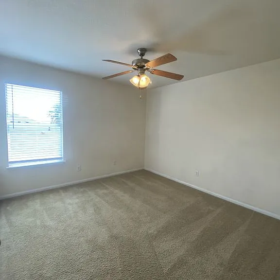 6111 Graphite Dr — Photo 32