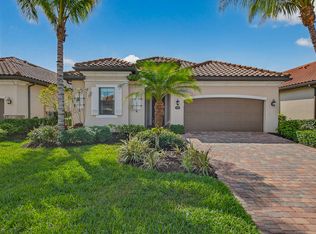3001 Aviamar Cir, Naples, FL 34114