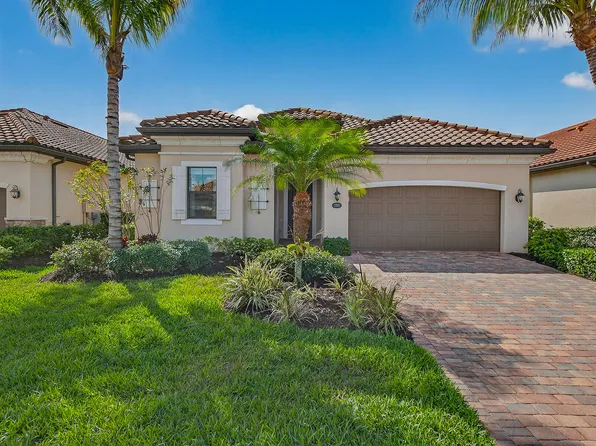 3001 Aviamar Cir, Naples, FL 34114