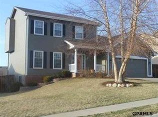 16634 Ames Ave, Omaha, NE 68116