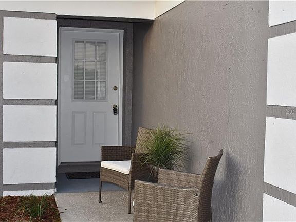 2nd image of 1684 Palm Leaf Dr