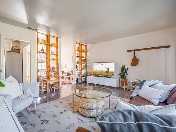 3rd image of 2634 Guirado St