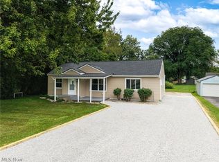 2981 Cormany Rd, Akron, OH 44319