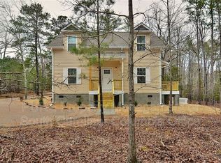 855 Foxden Rd, Gilbert, SC 29054