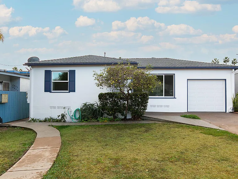 2027 Reed Ave — Photo 1