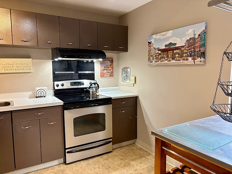 1815 William Howard Taft Rd #506 — Photo 7