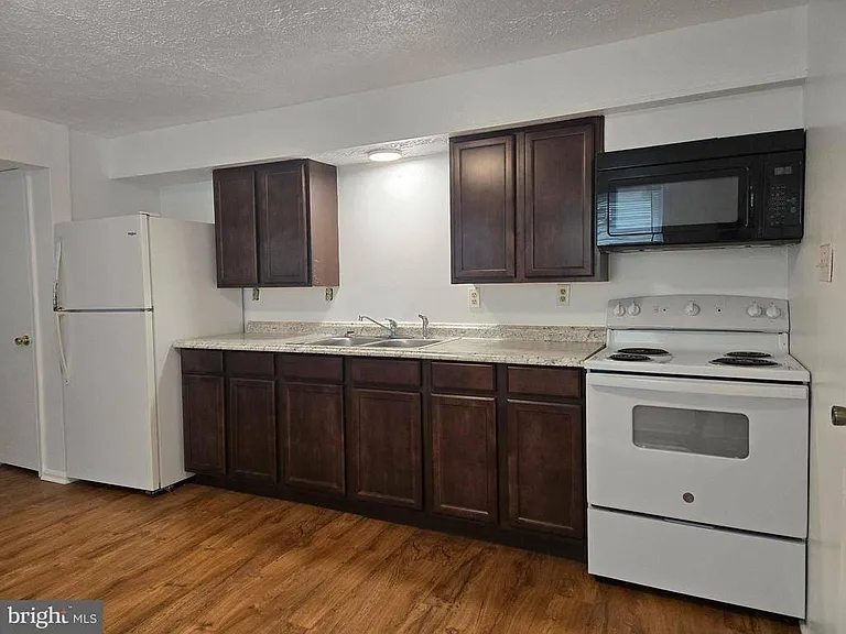 112 E Pall Mall St #2 — Photo 7