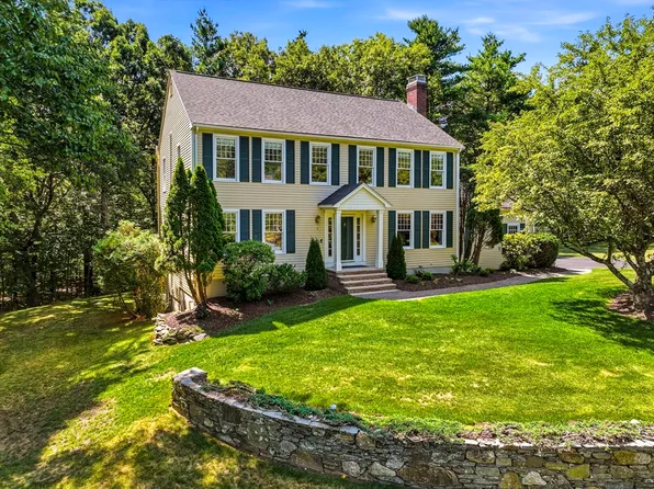5 Longwood Dr, Hopkinton, MA 01748