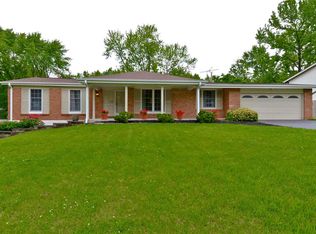 12167 Mirror Lake Dr, Saint Louis, MO