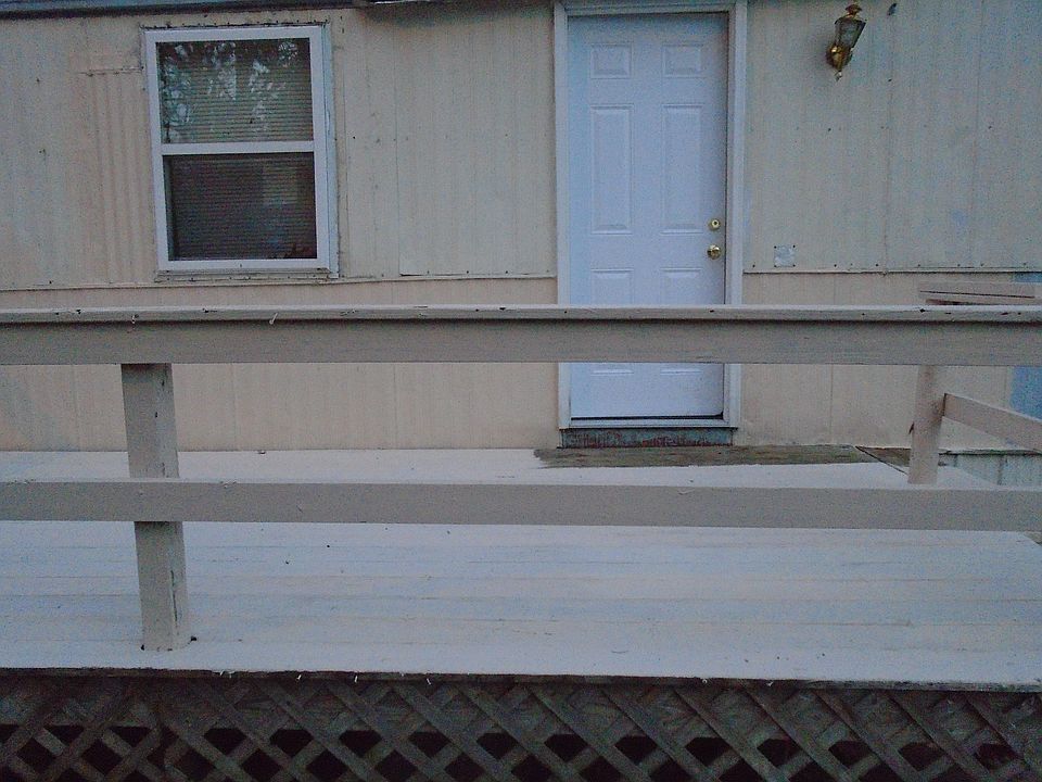 1st image of 211 Elaine Dr
