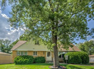 2880 Craig Dr, Des Plaines, IL 60018