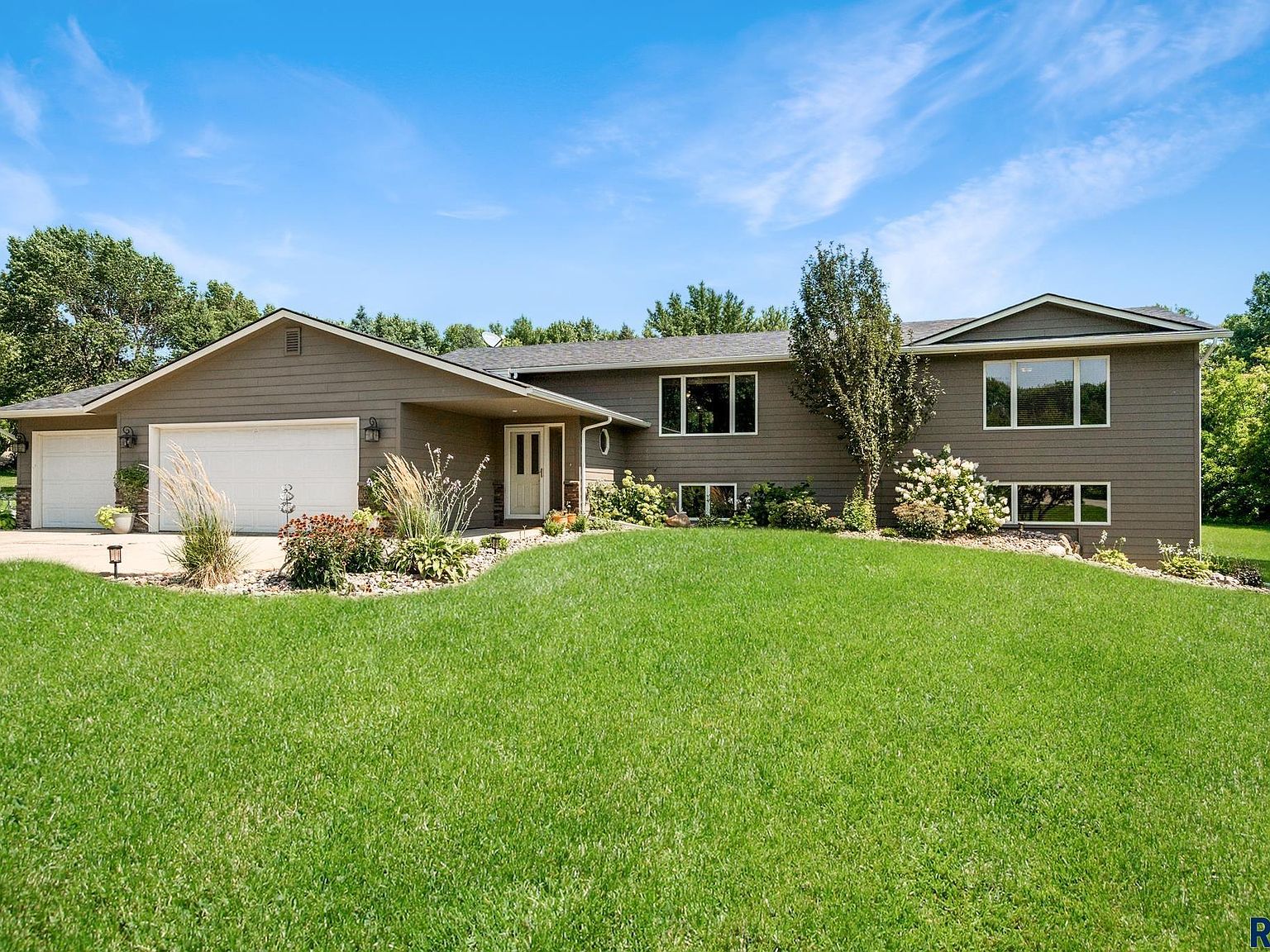 25793 Packard Ln, Renner, SD 57055 MLS 22306406 Zillow