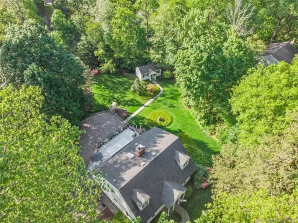 8 Devils Garden Road, Norwalk, CT 06854