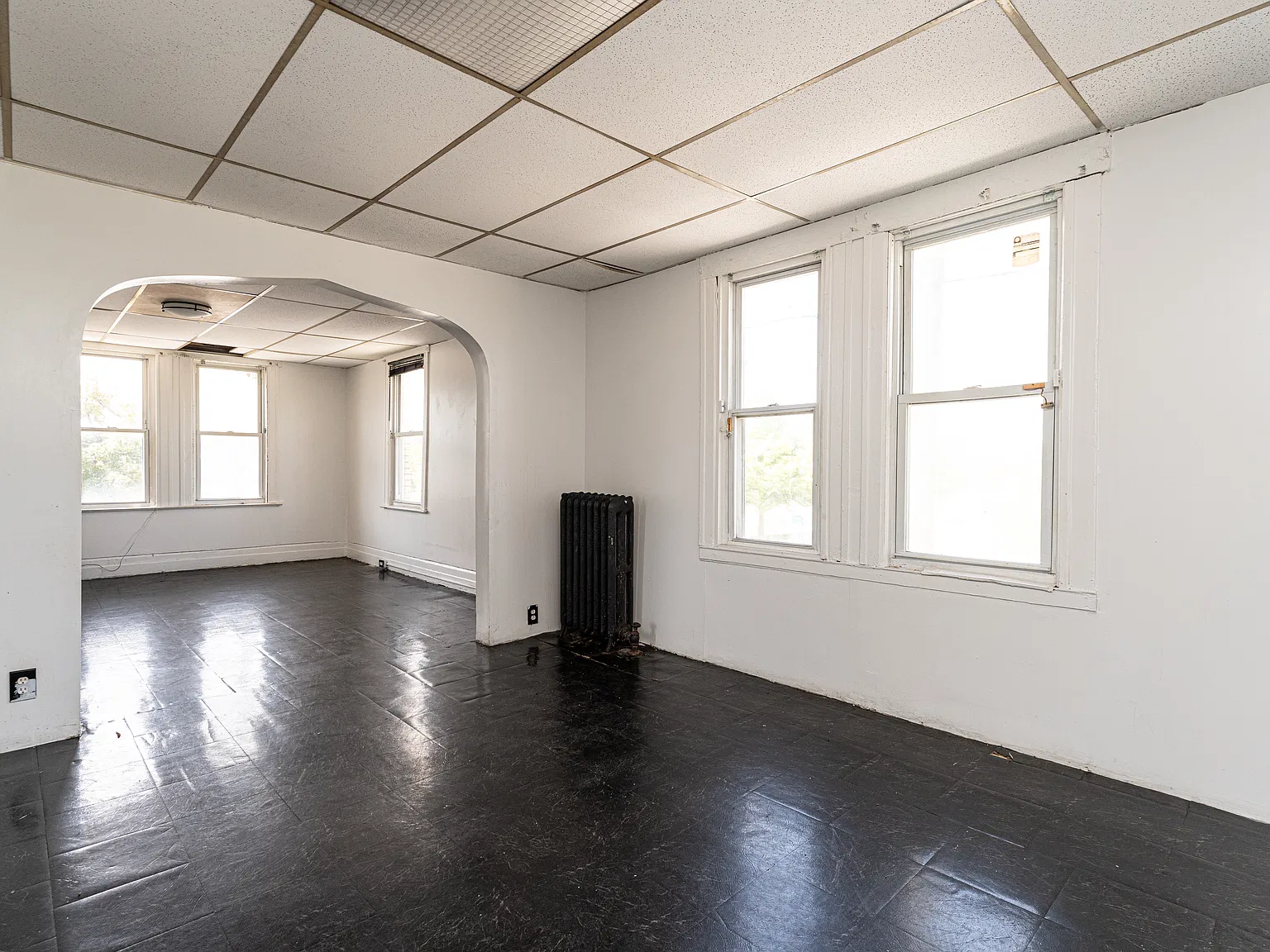 3 bed, 1400 sqft, $1,600 — Photo 1