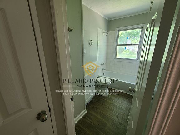 4th image of 3370 N Drexel Ave
