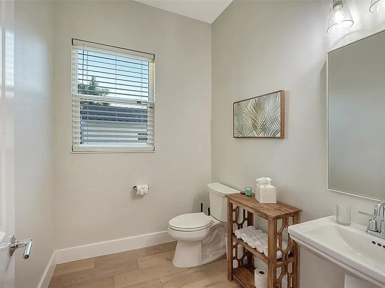 1537 Siesta Dr — Photo 58