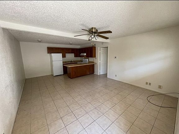 3rd image of 181 Fm 1696 W #6