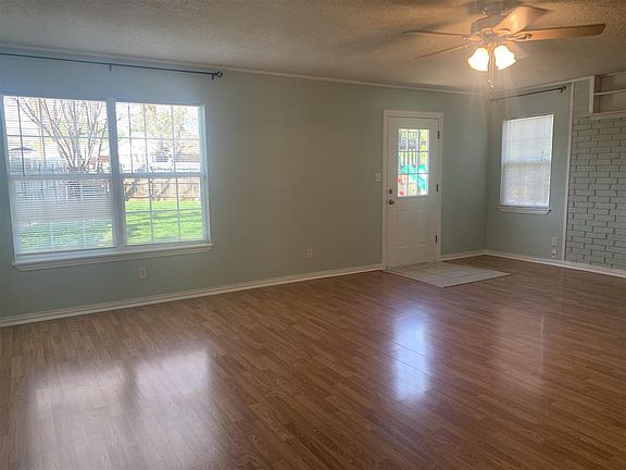 4th image of 6503 NW Columbia Ave