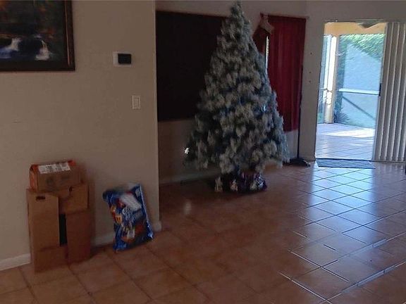 3rd image of 11272 La Coruna LN