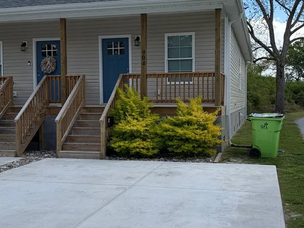 904 Fort Totten Dr, New Bern, NC 28560