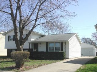 2108 Skipton Rd, Springfield, IL 62702