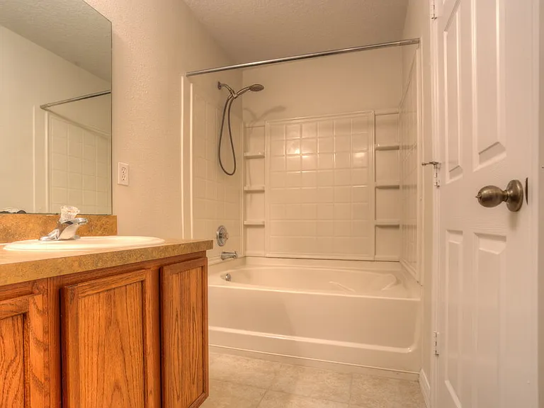 735 Windrose Dr — Photo 18