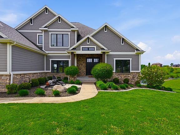 3rd image of 1405 Tree Line Ct