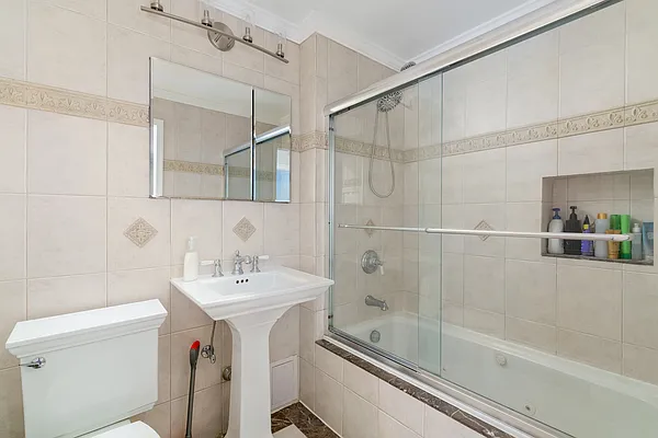 Rented by Corcoran | media 13