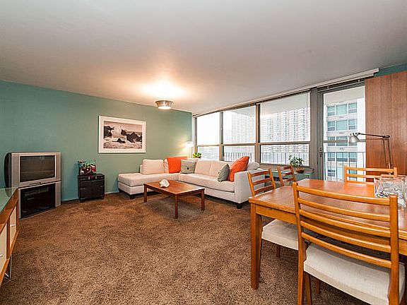 3rd image of 3550 N Lake Shore Dr APT 722