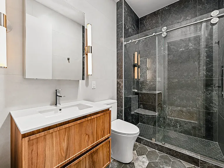 41-15 24th St #616 — Photo 5
