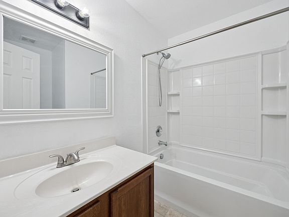 3rd image of 12721 Cedar Hollow Dr