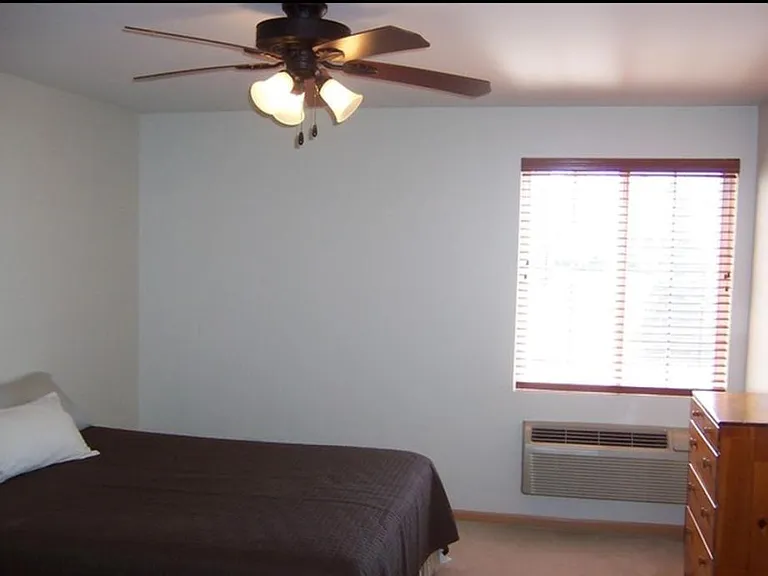 1713 Silverstone Dr — Photo 3